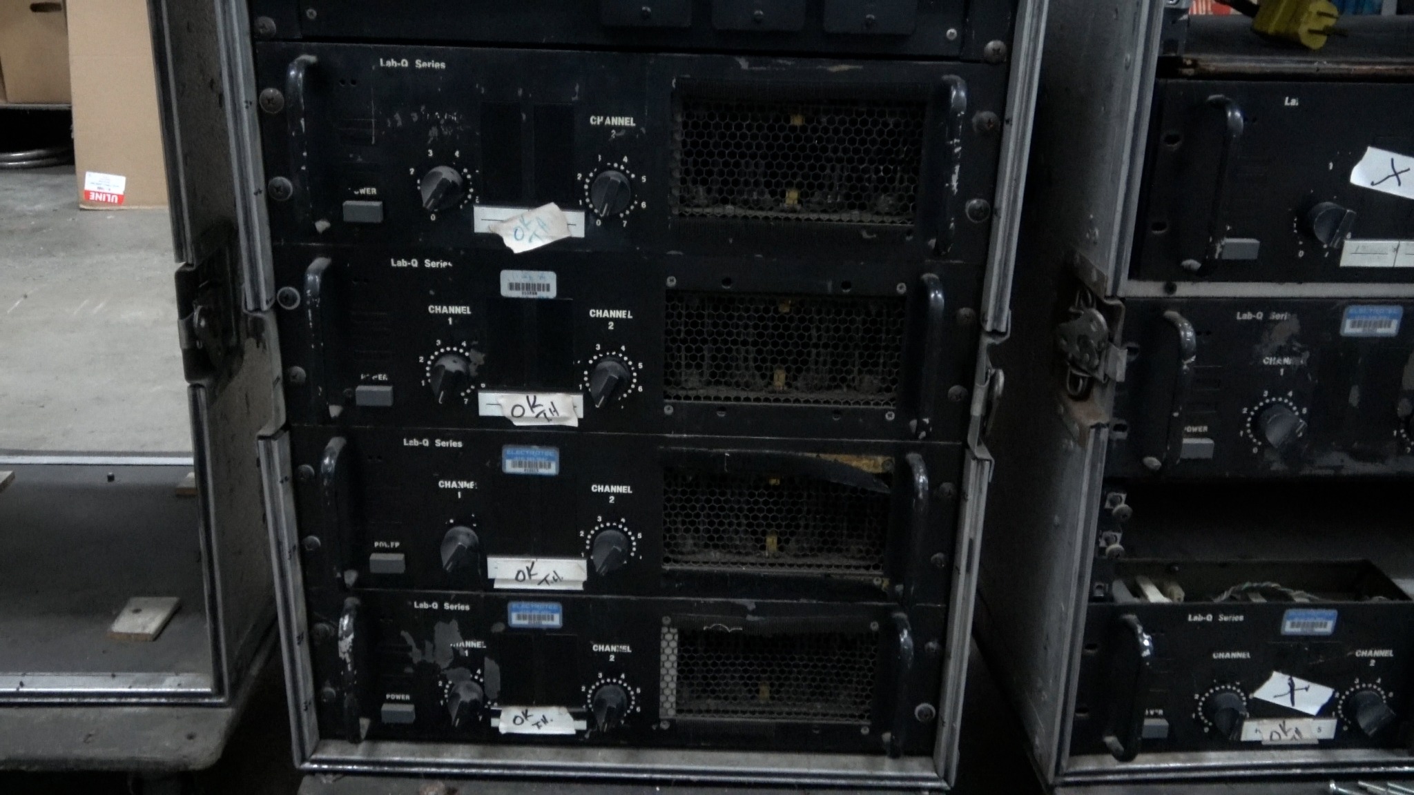 Rack of four working JBL 6233 Lab Q amplifiers