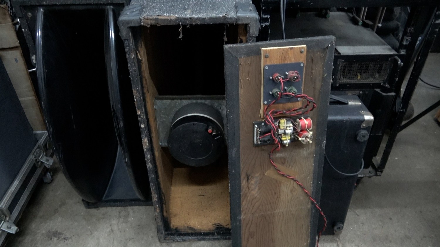 JBL 2440 additional view